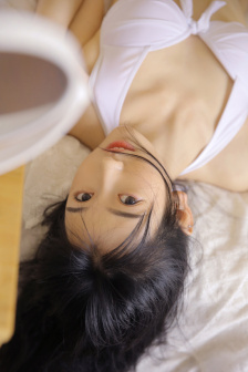 泳装青春少女